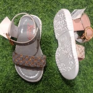 Sandal 1/4
